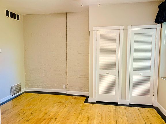 4th image of 4627 McPherson Ave