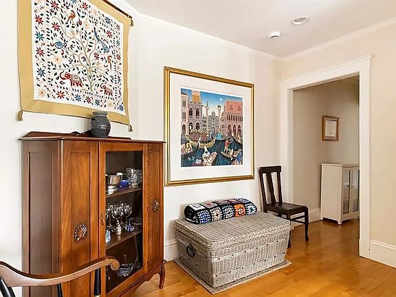 5th image of 22 Centre St Unit 8
