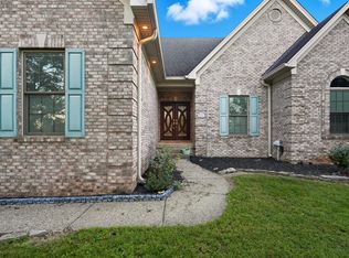 8606 Binnacle Ct, Louisville, KY