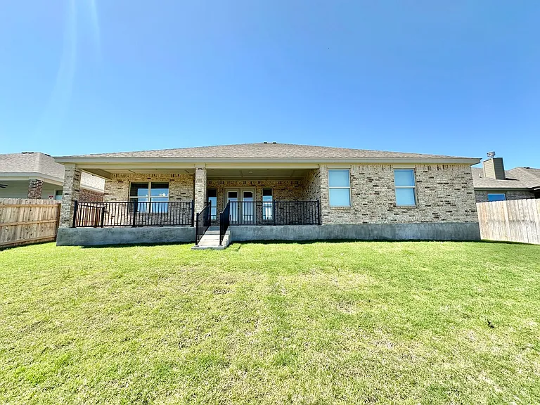 905 Galloway Dr — Photo 43