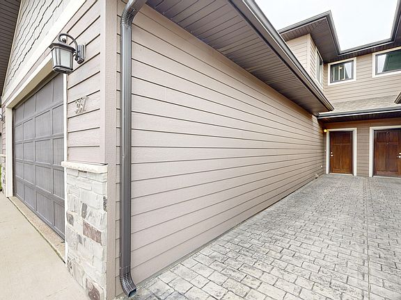 3rd image of 367 26th St SE