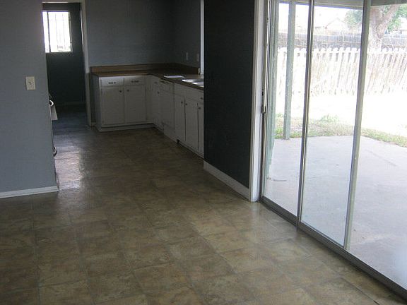 3rd image of 5407 Cerro Vista St