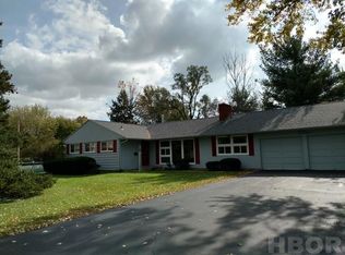 1319 Fostoria Ave, Findlay, OH 45840
