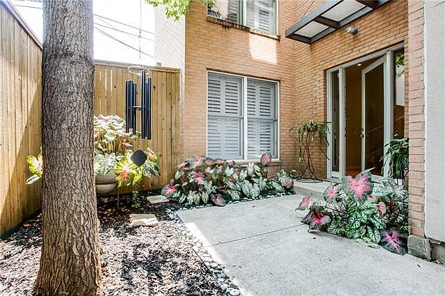 1st image of 4310 Buena Vista St APT 17