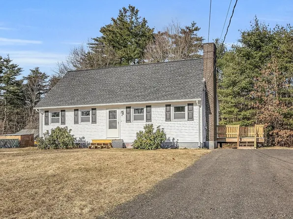 57 W Elm St, Townsend, MA 01474