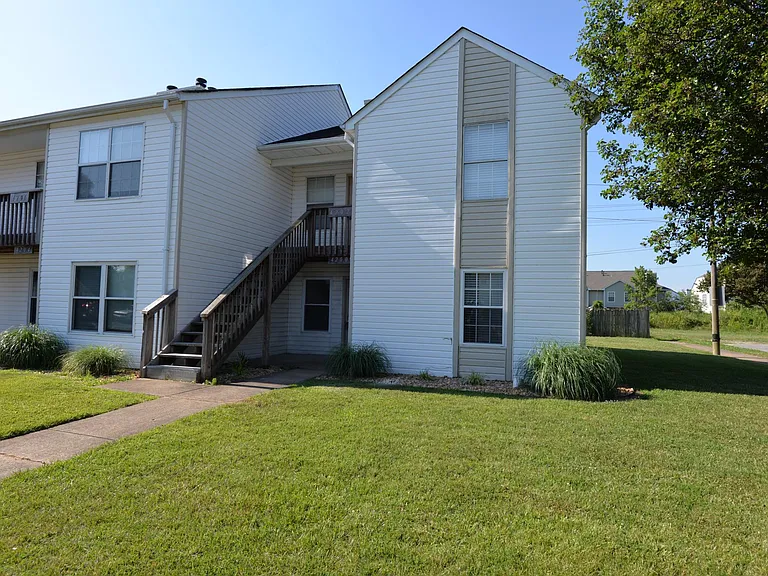 4200 Beasley Ct — Photo 4