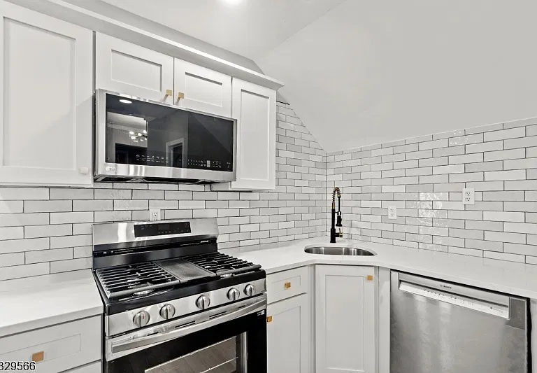 149 S Park St #2 — Photo 10