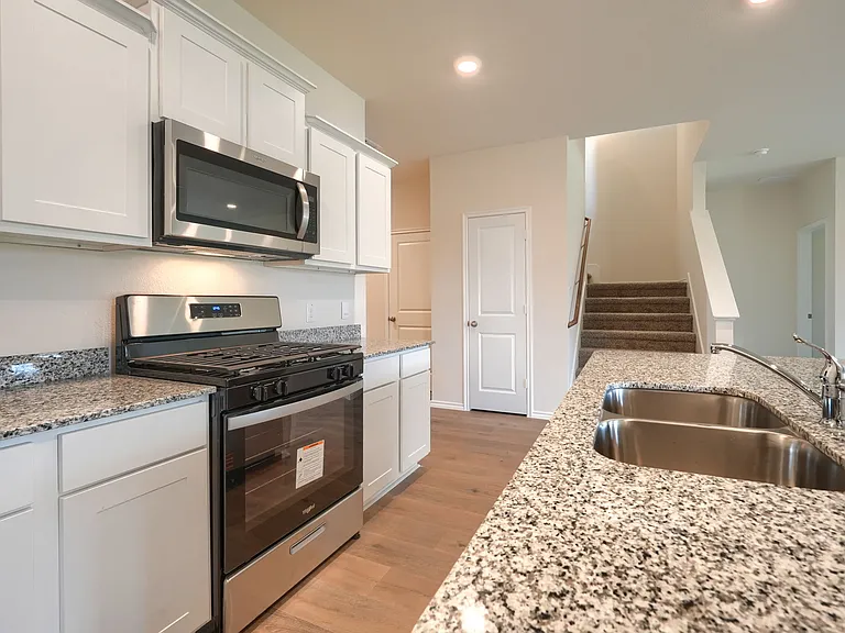 3905 Jasper Ln — Photo 9