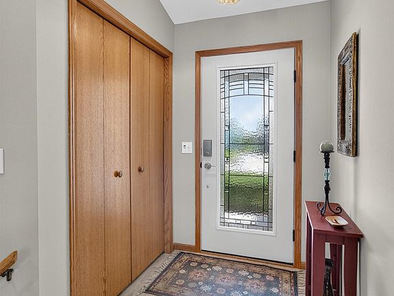 3rd image of 837 Vista Ridge Dr