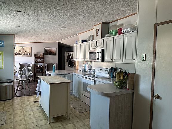 5th image of 347 Fox Pointe Dr