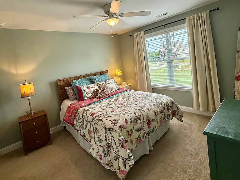204 River Oats Ct — Photo 24