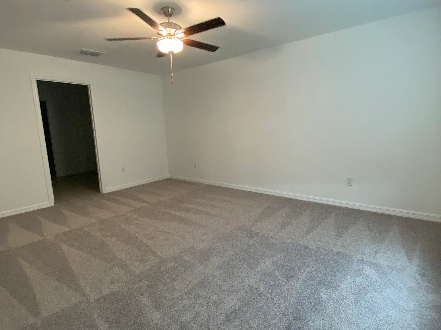 Lanier Rd, Zephyrhills — Photo 3