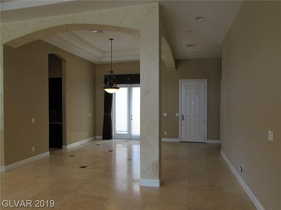 5th image of 115 Peachy Ct