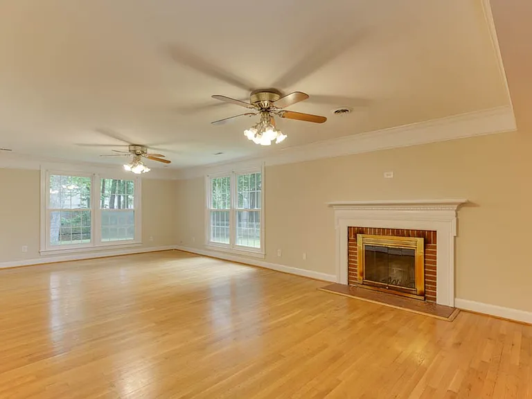 318 Powhatan Dr — Photo 15