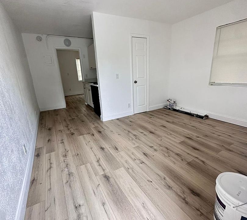 2nd image of 539 NW 1st Ave APT 8