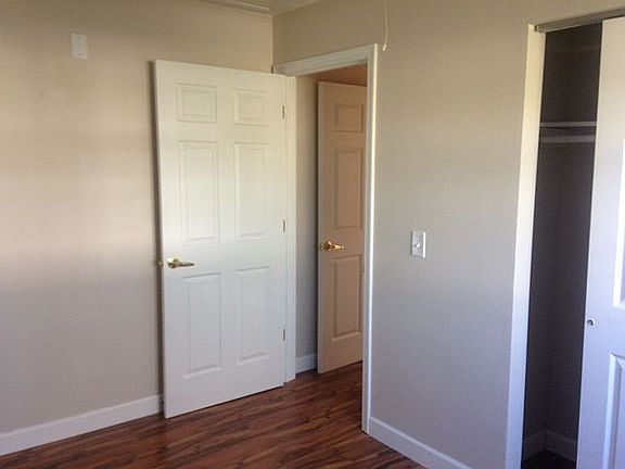 2nd bedroom, ample closet