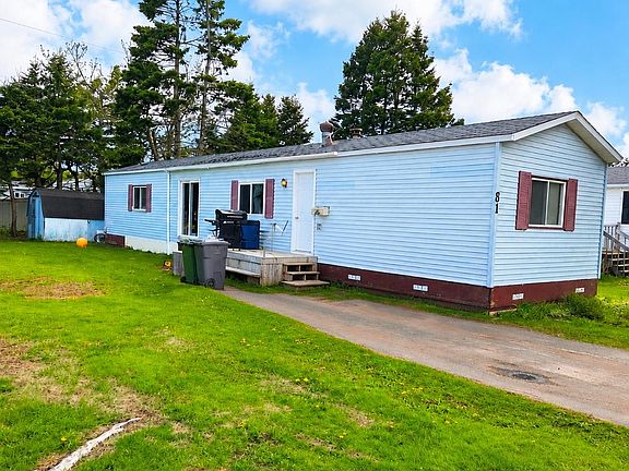 2nd image of 81 Evergreen Vlg
