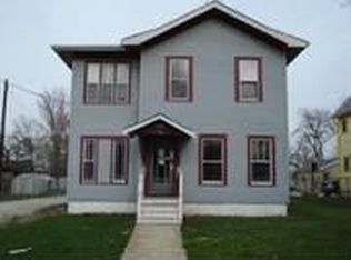 116 S 4th St, Aurora, IL 60505