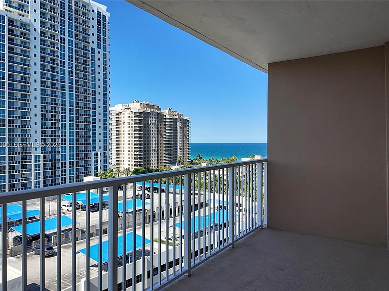1965 S Ocean Dr #9L — Photo 5