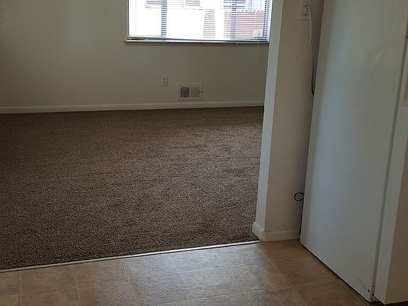 2nd image of 4509 N Elm Ct