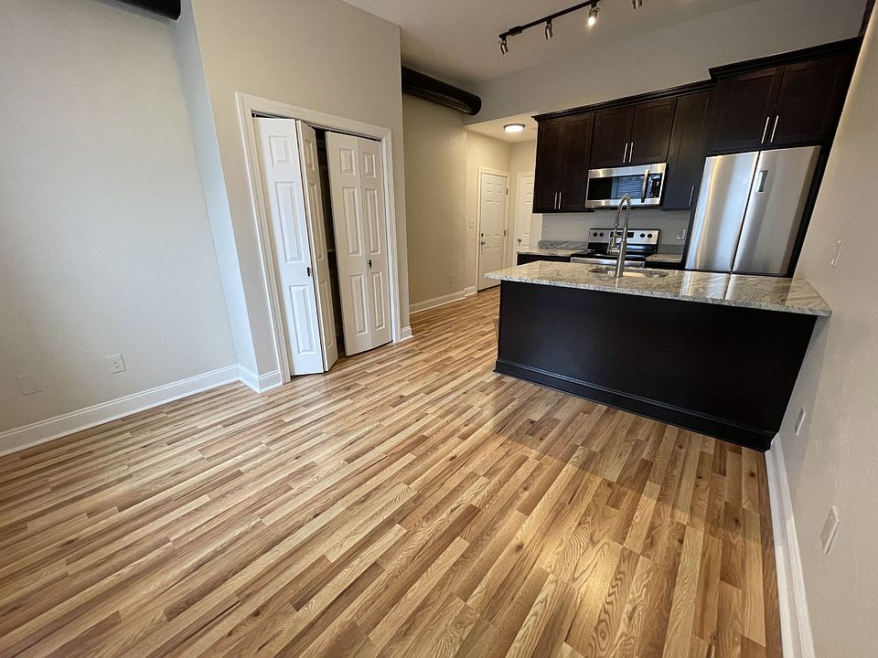 1st image of 4028 Liberty Ave #5