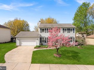 12525 Arnsley Ct, Oak Hill, VA