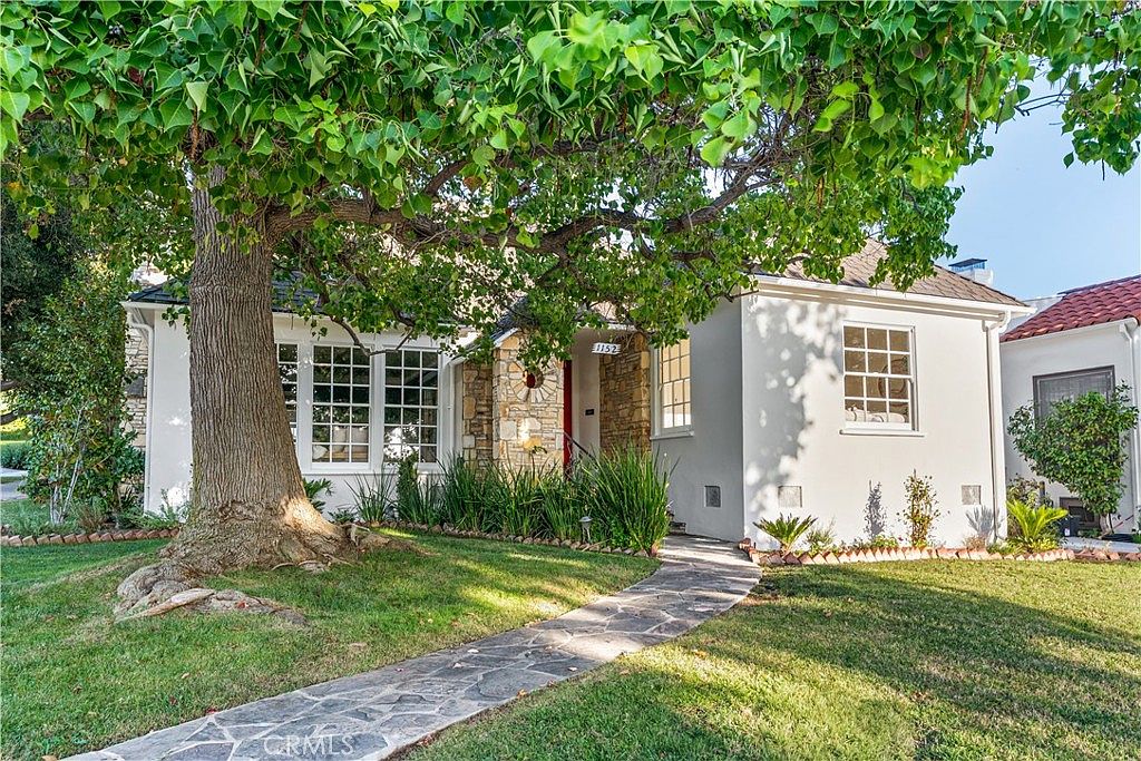 1152 N Cedar St, Glendale, CA 91207 | MLS #AR26206959 | Zillow