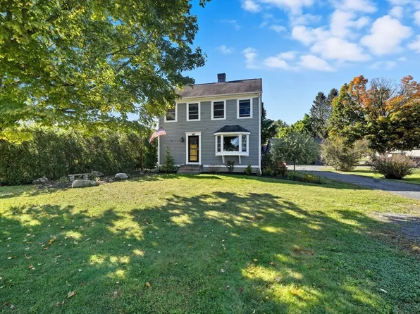 427 Main Rd, Granville, MA 01034