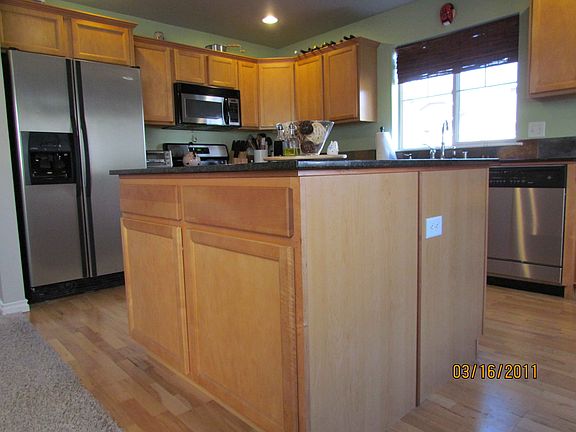 Kitchen with island