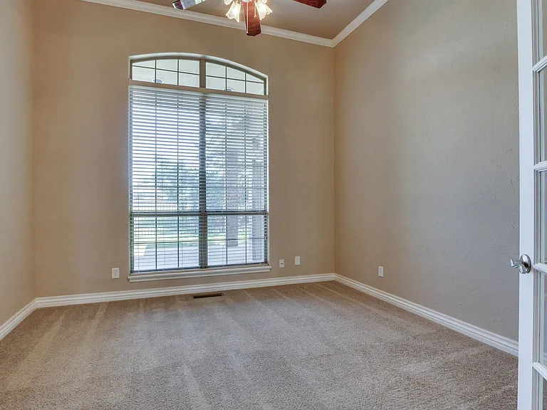 3341 Heritage Green Cir — Photo 15
