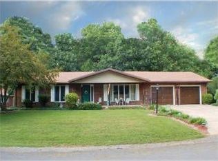 215 Thomas Ter, Edwardsville, IL 62025