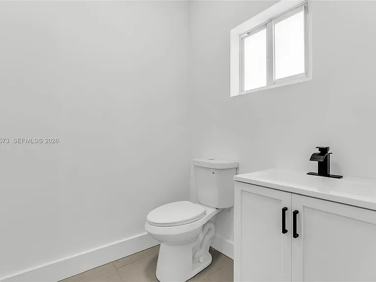 1011 SW 7th St #2 — Photo 19