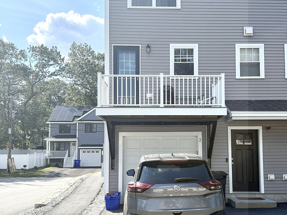 Unit garage side entrance door