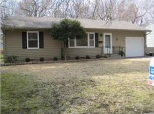 7120 Roe Ave, Prairie Village, KS 66208