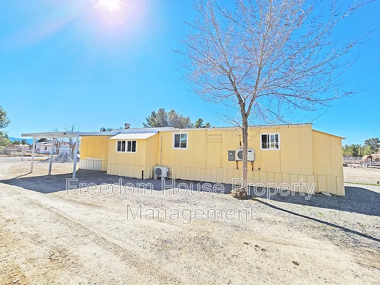 1080 W Windsong Ln #B — Photo 3