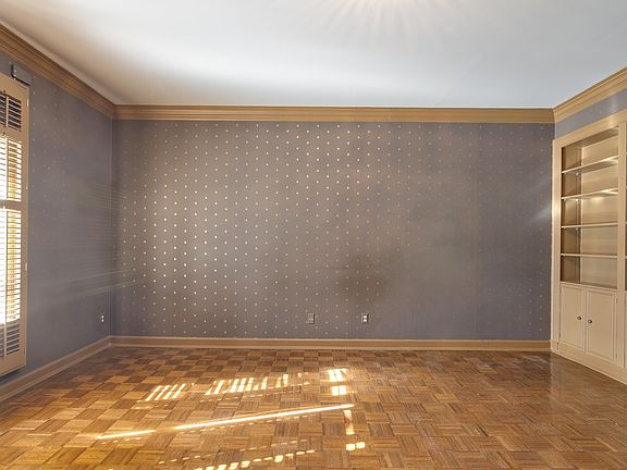 5th image of 3170 Southern Ave #1E