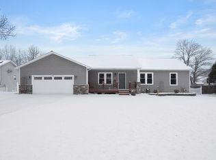 171 Arnold St, Allegan, MI 49010