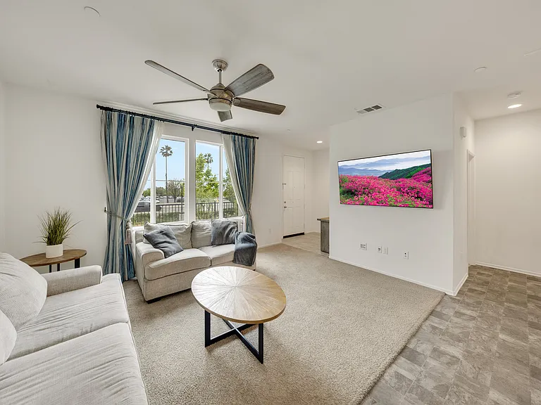 1018 Shiba Ct — Photo 8