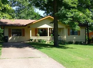 20 Warpath Dr, Cherokee Village, AR 72529