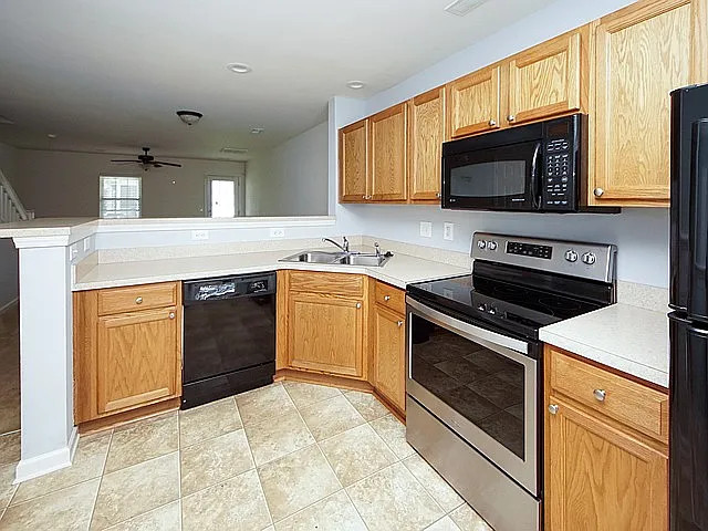 572 Truman Dr — Photo 26