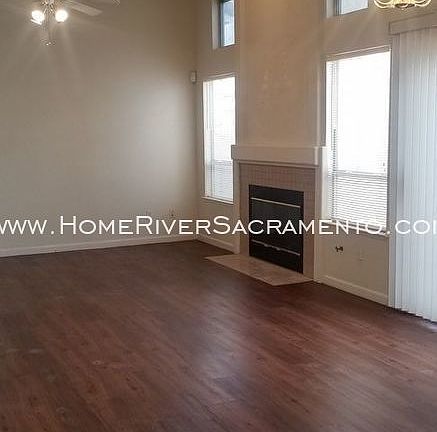 3rd image of 2710 San Miguel Ct