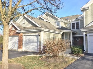 2013 Coldspring Rd, Arlington Heights, IL 60004