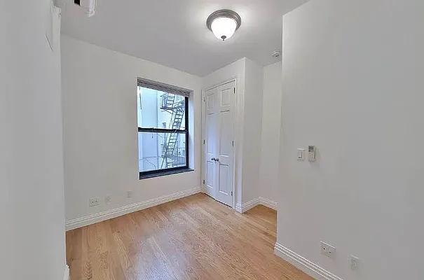 Rented by Corcoran | media 27