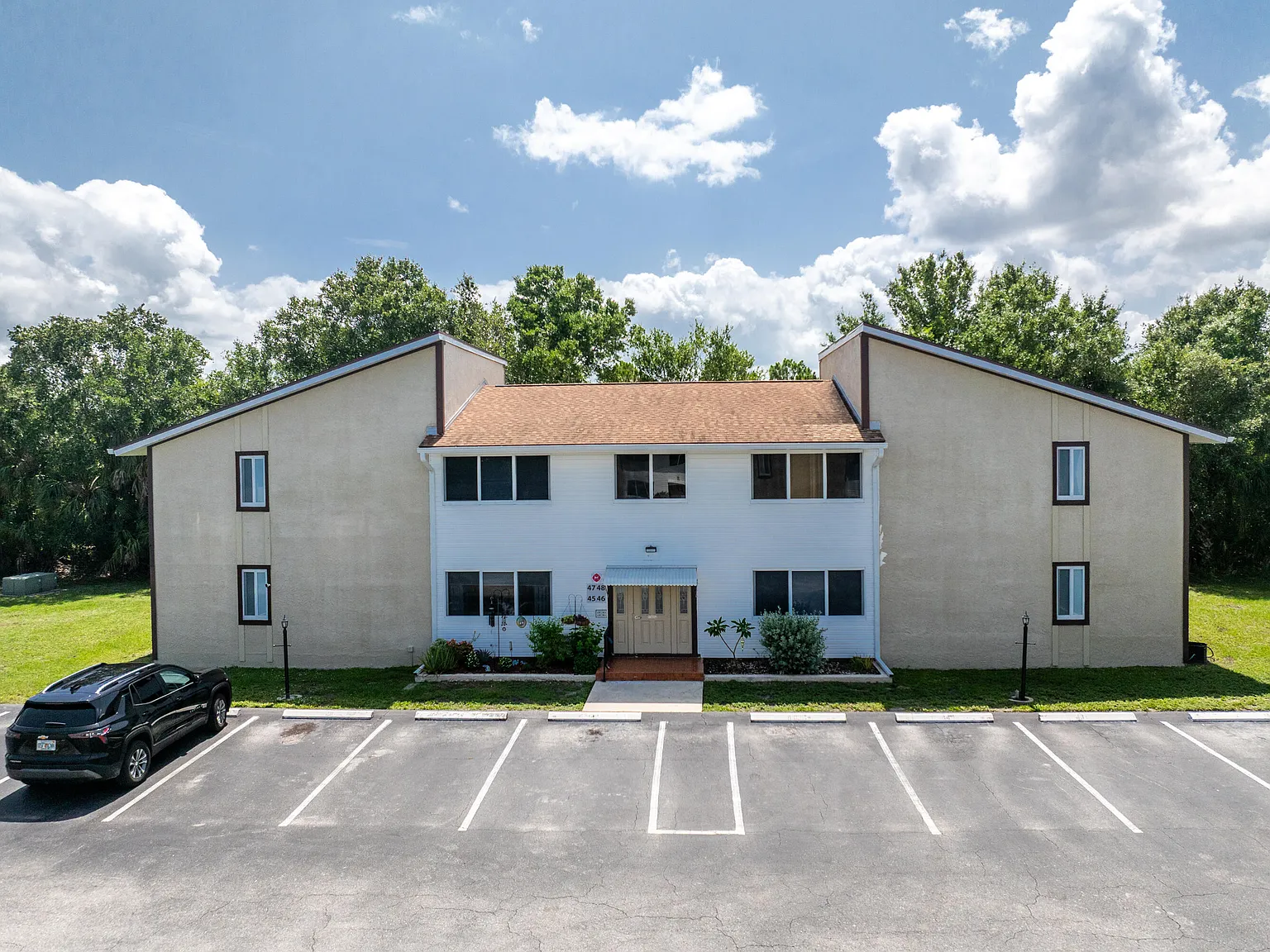 2 bed, 2.0 bath, 1046 sqft, $1,150 — Photo 1