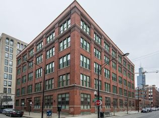 331 S Peoria St #4A, Chicago, IL 60607