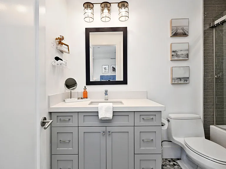 3940 Seashore Dr — Photo 25