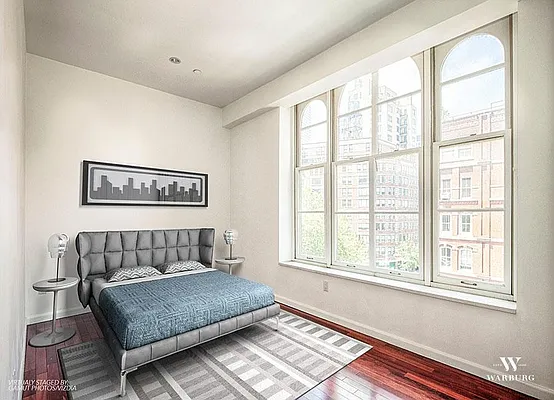 Rented by Warburg | media 14