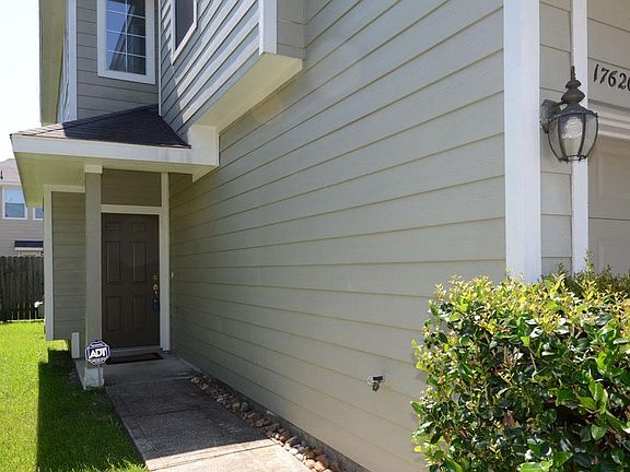 2nd image of 17626 Bering Bridge Ln