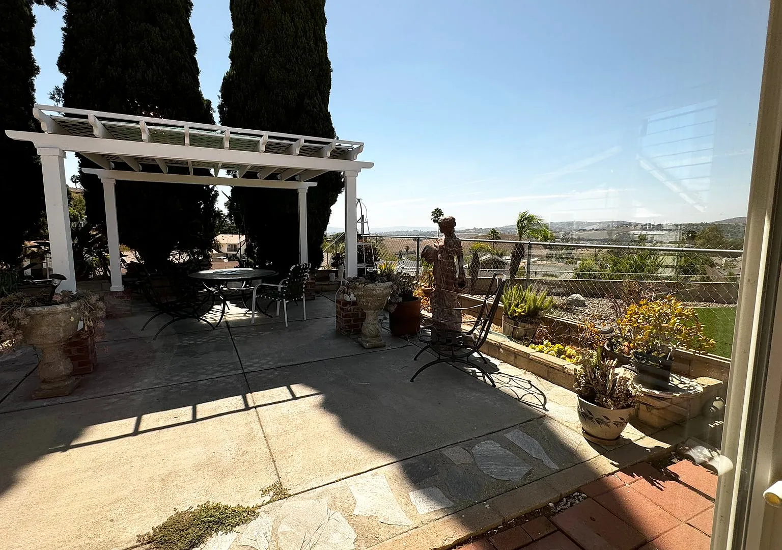 Spacious Home Overlooking Diamond Bar Hills — Photo 4
