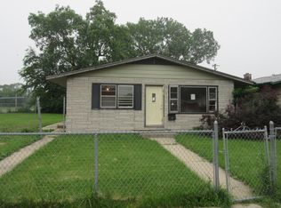 15105 8th Ave, Phoenix, IL 60426